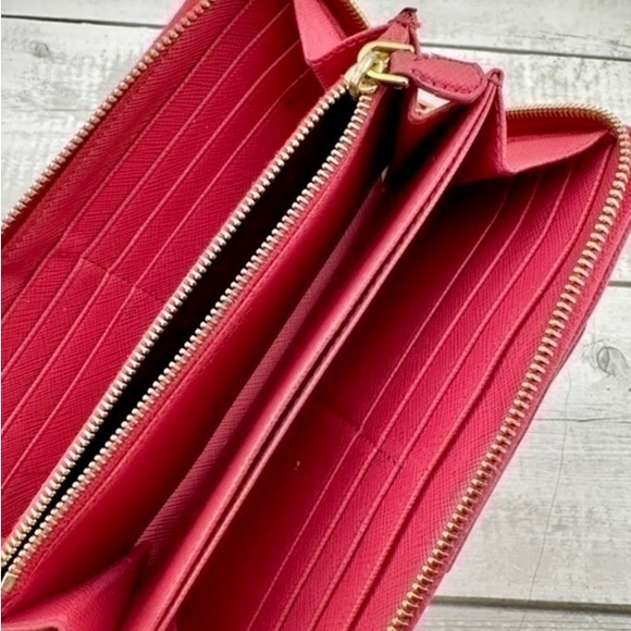PRADA Host Pick Authentic red safiano leather long zip around Wallet with bow - Picture 12 of 17